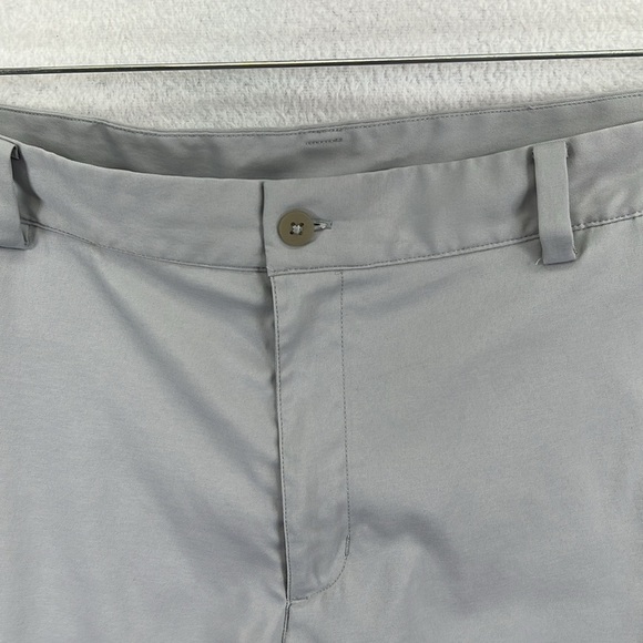 Nike Dri-Fit Men’s Shorts Size 36 W 10.5” Inseam Gray Polyester/Spandex EUC - Picture 3 of 14